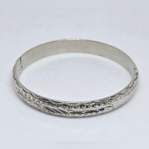 Vintage Silver Tone Etched Bangle Bracelet Floral Scroll Design